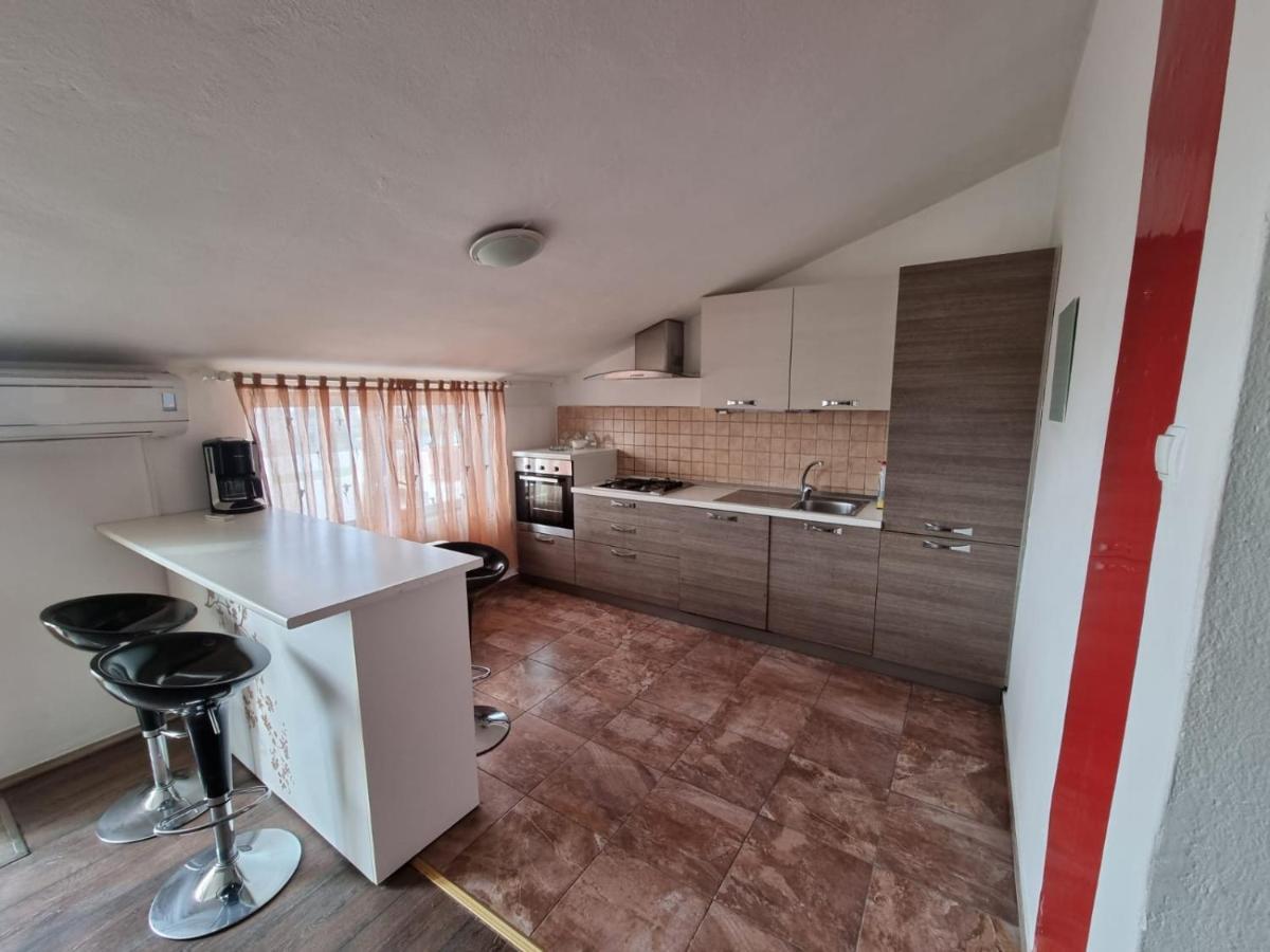 Apartments Nada Krk Town Luaran gambar