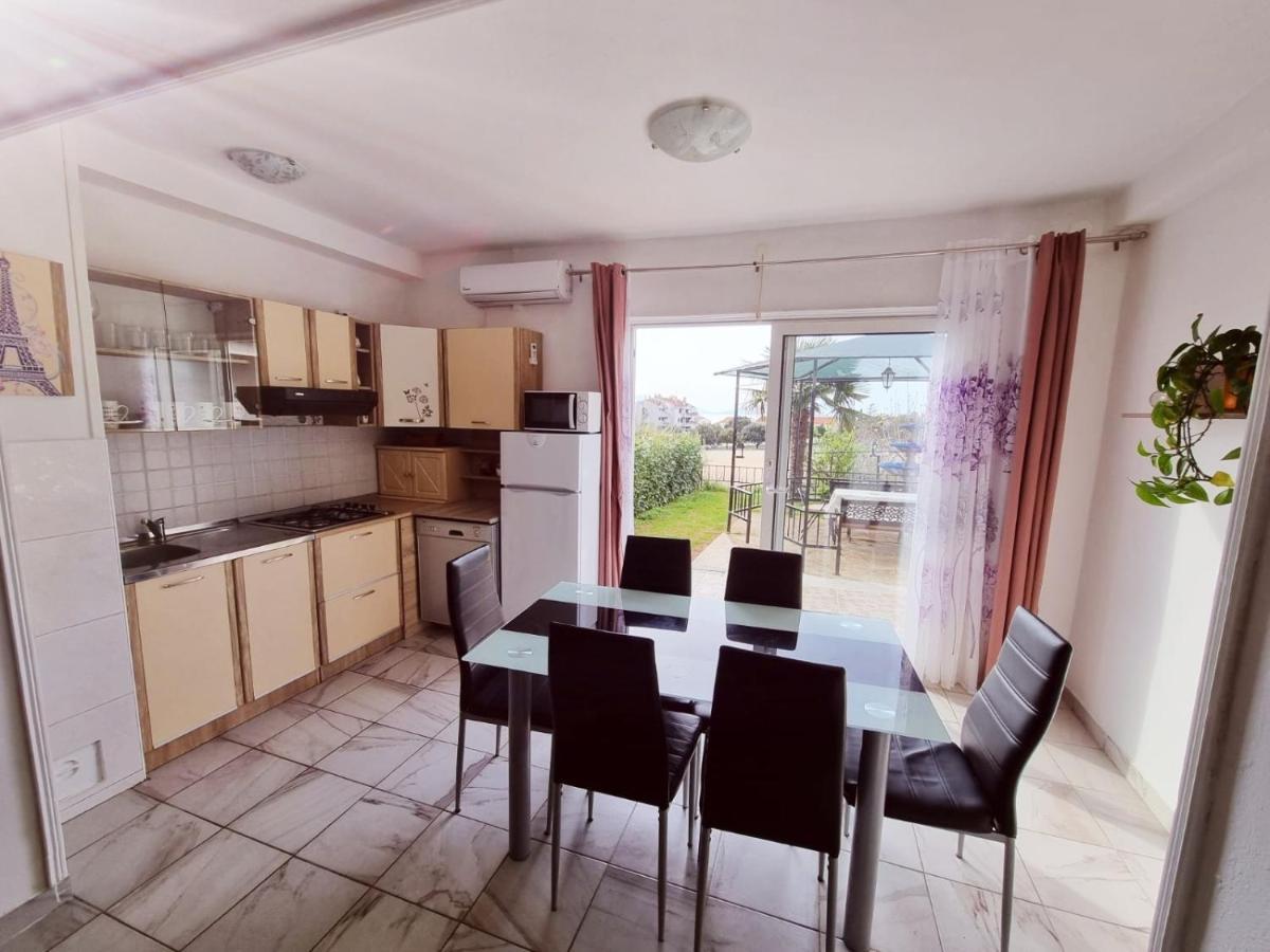Apartments Nada Krk Town Luaran gambar